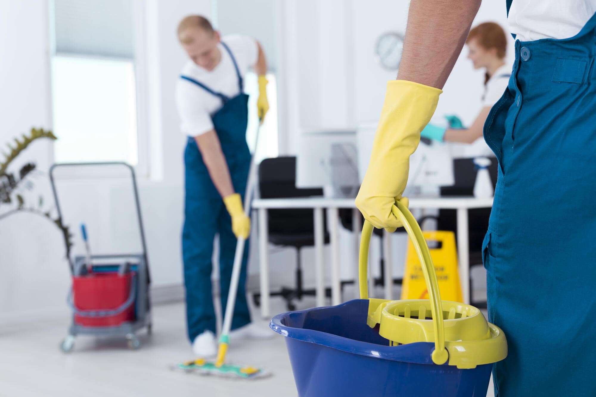 Quick Cleaning Hacks for Efficient Turnovers in Orange Beach, Alabama: Saving Time and Energy